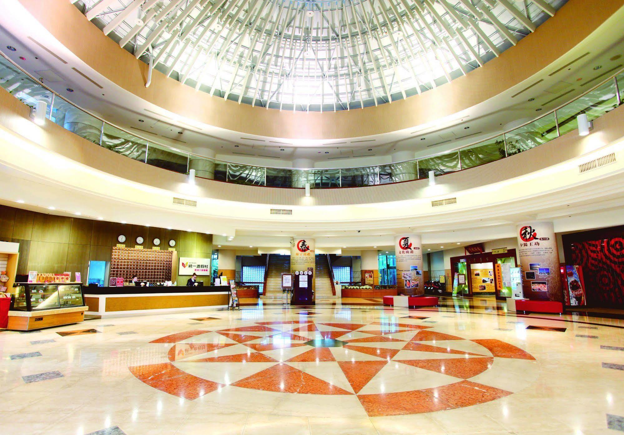 Uni-Resort Lukang Exterior photo